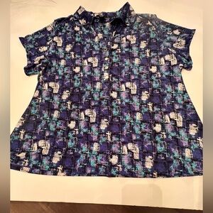 ALFANI WOMAN’S ABSTRACT MULTI-COLOR TOP. SIZE 3X. V NECK. FRONT HALFWAY BUTTON